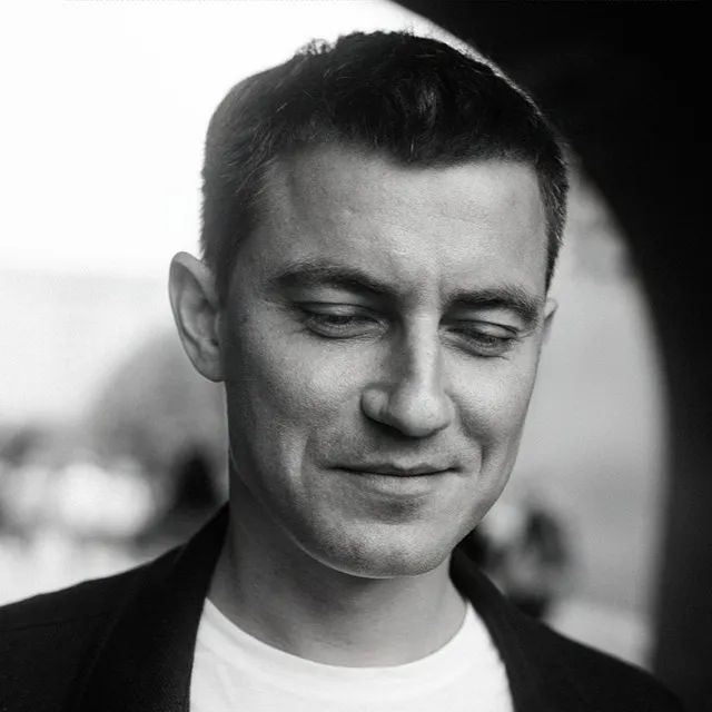 Лобушкин — логотип